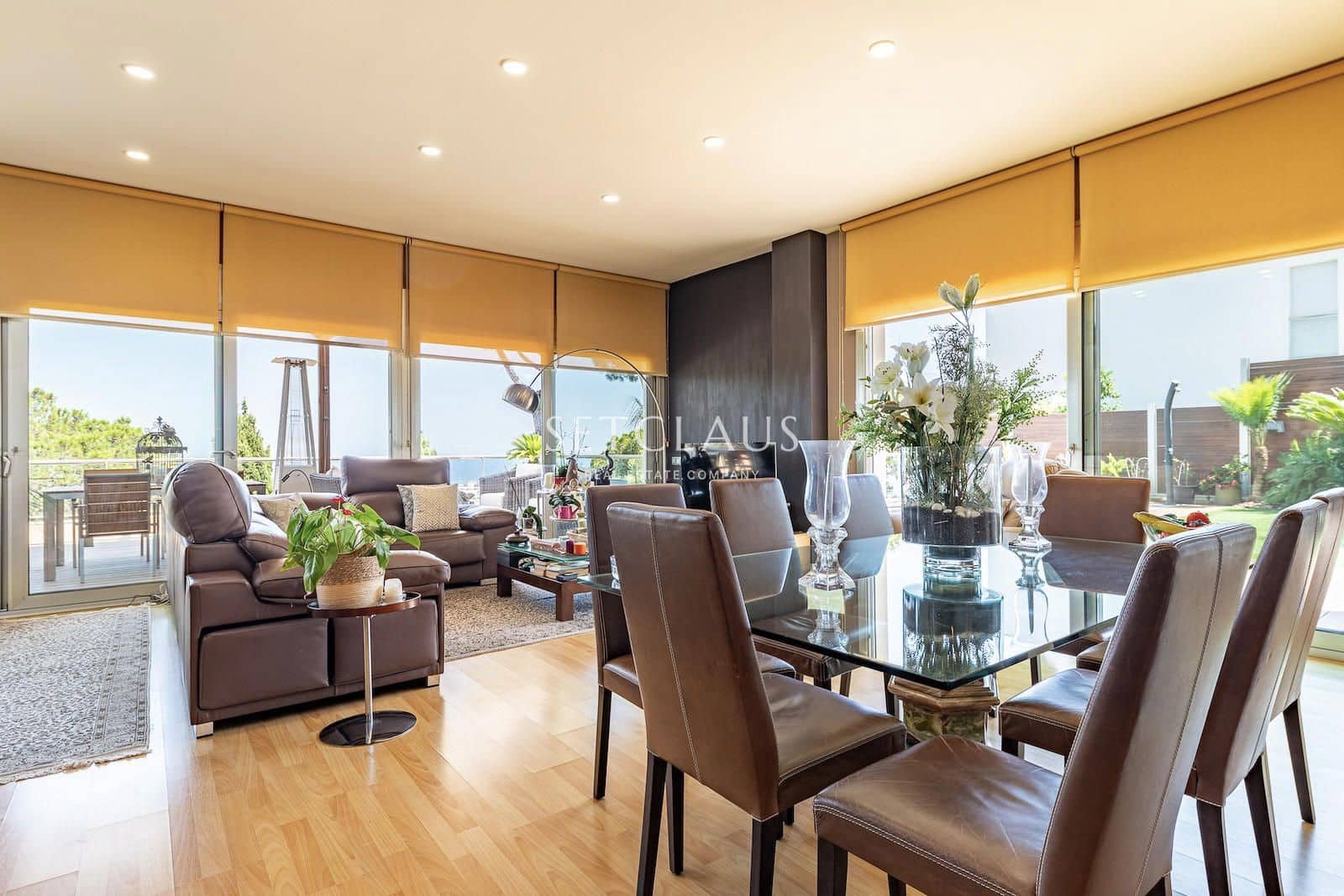 5 bedroom Villa for sale in Premia de Dalt with garage - € 1,350,000 (Ref: 8456467)