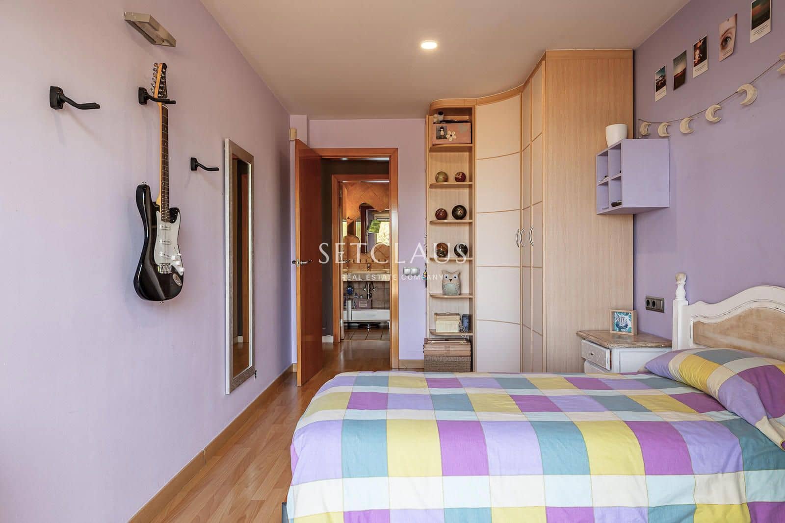 5 bedroom Villa for sale in Premia de Dalt with garage - € 1,350,000 (Ref: 8456467)