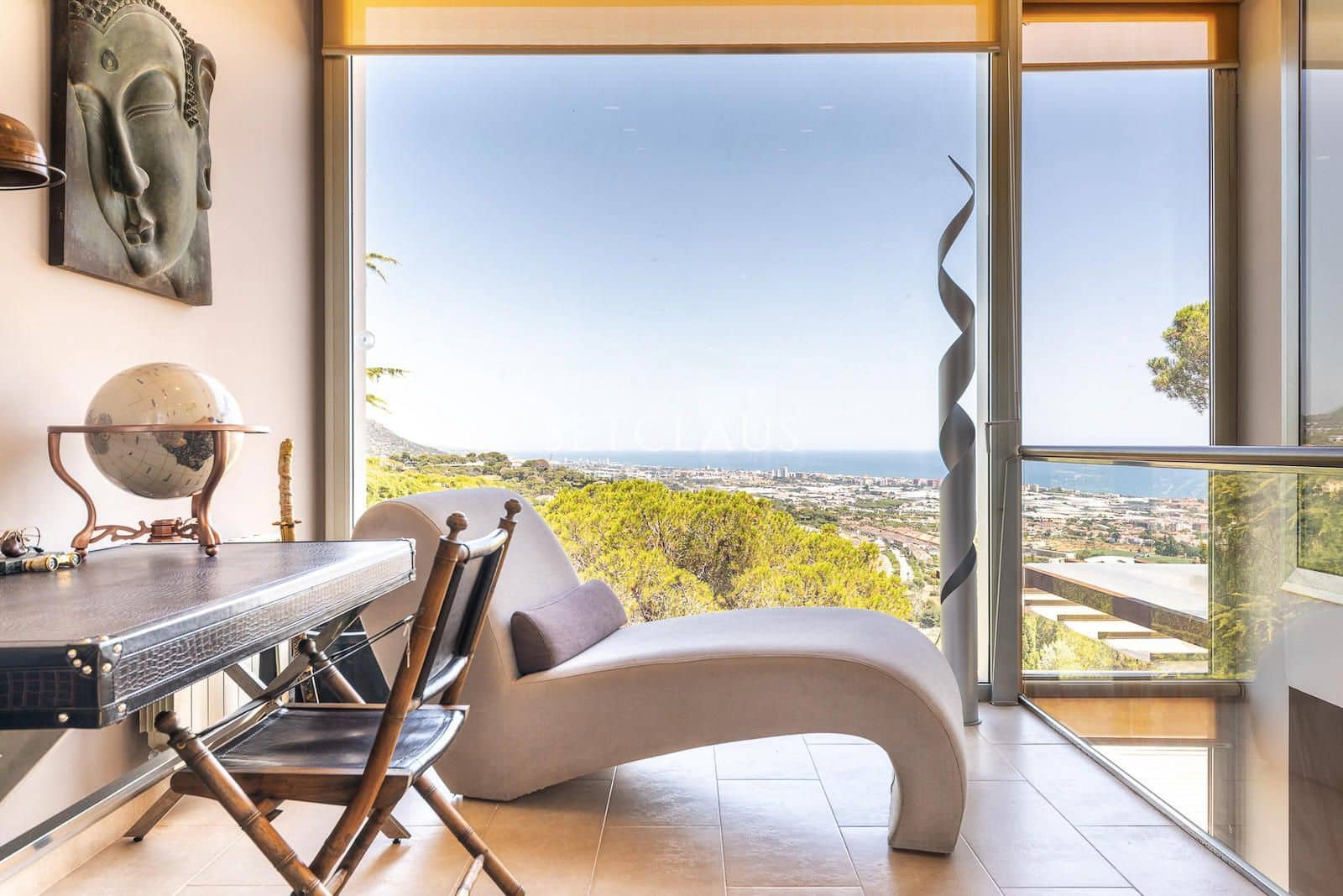 5 bedroom Villa for sale in Premia de Dalt with garage - € 1,350,000 (Ref: 8456467)