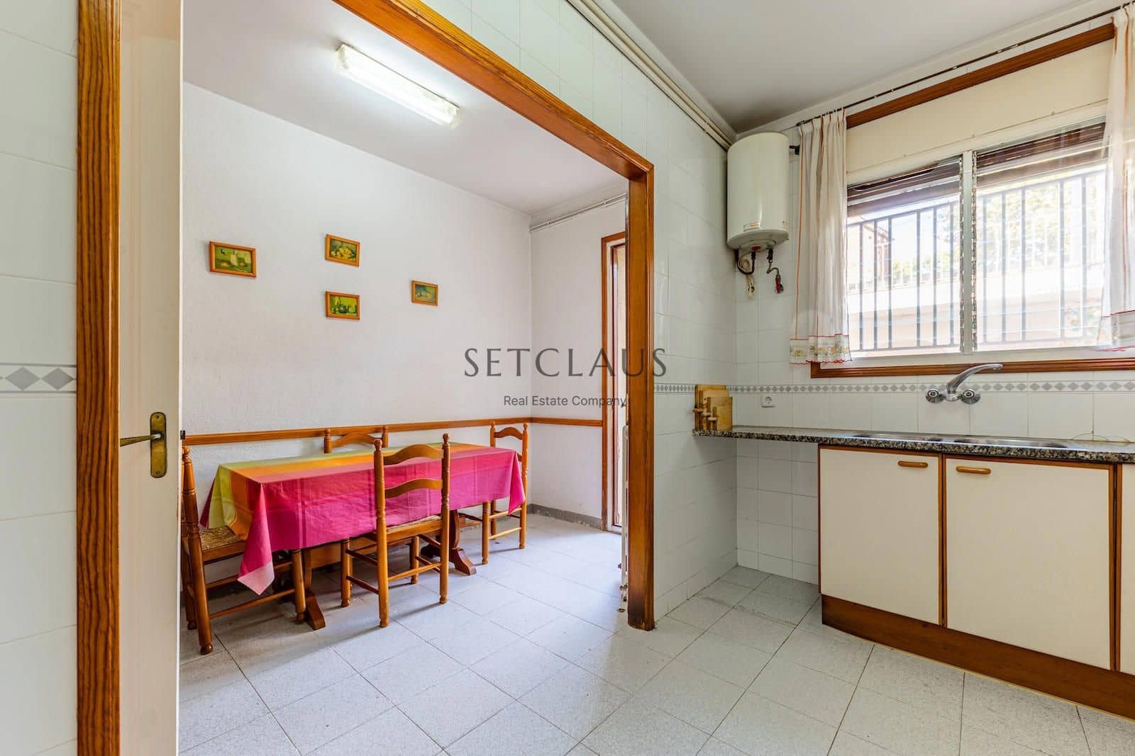 8 soveværelse Villa til salg i El Masnou - € 690.000 (Ref: 8506261)