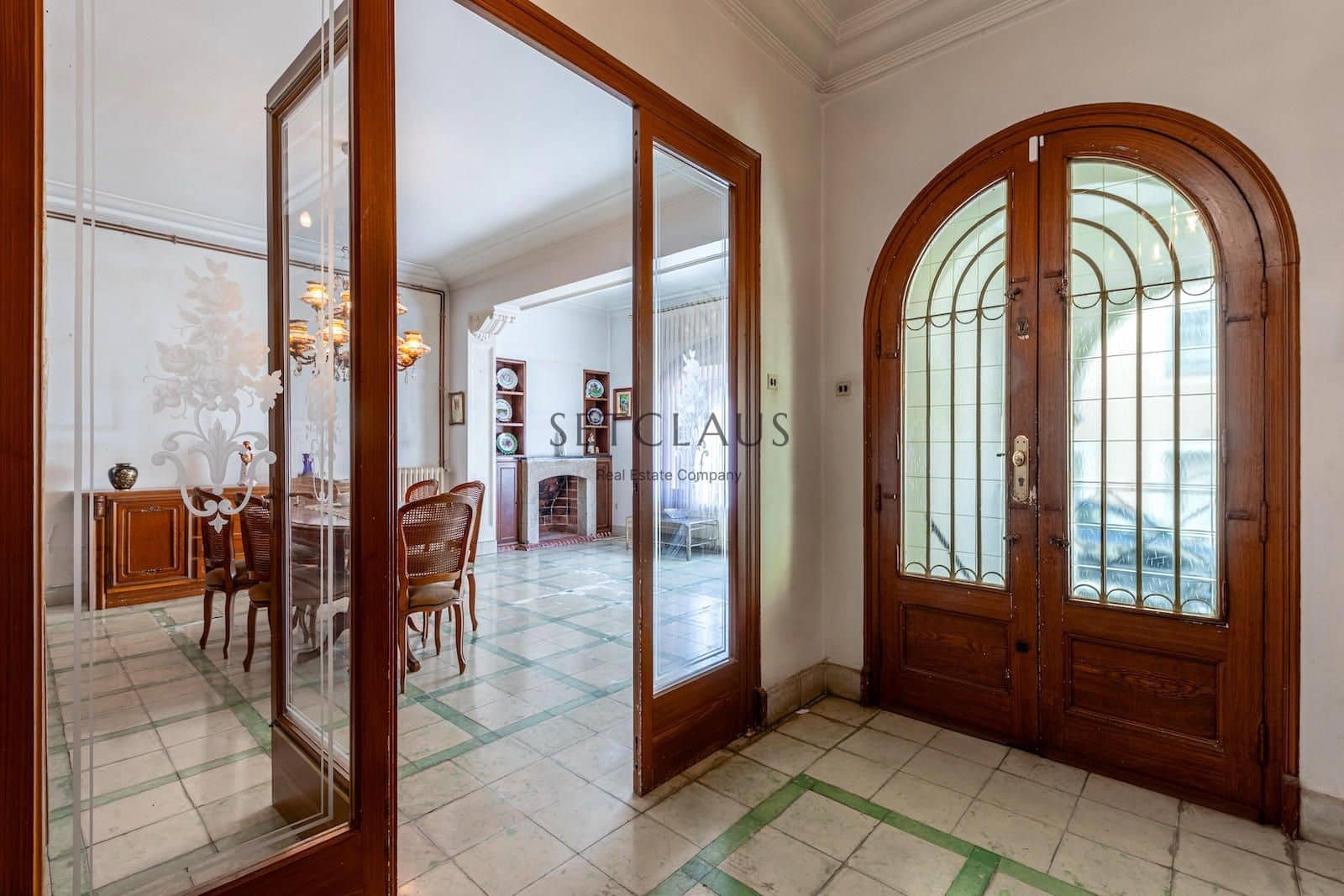 8 soveværelse Villa til salg i El Masnou - € 690.000 (Ref: 8506261)