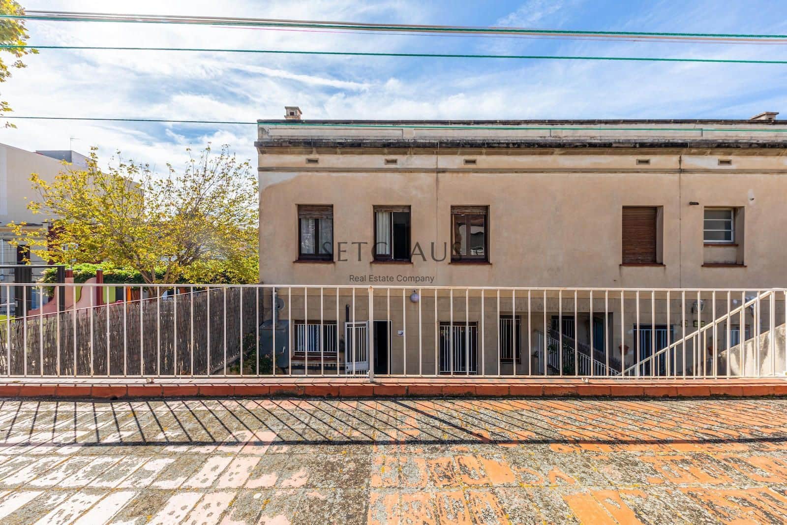 8 soveværelse Villa til salg i El Masnou - € 690.000 (Ref: 8506261)