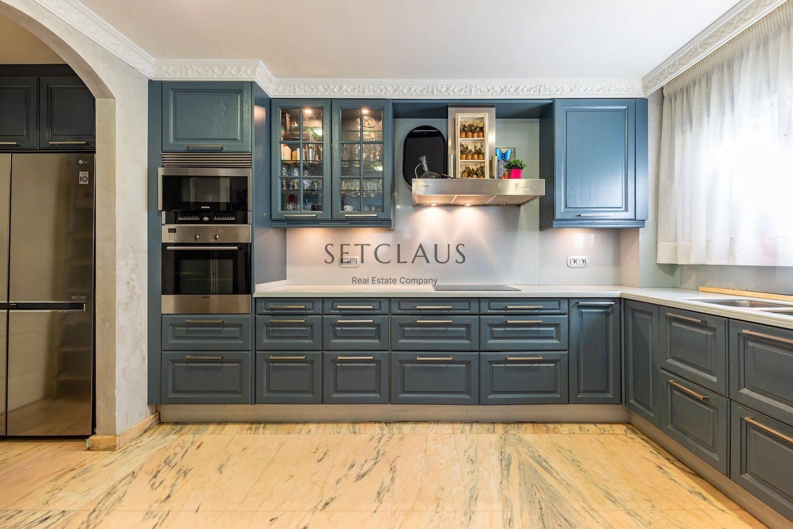 5 soverom Villa til salgs i Tiana med svømmebasseng garasje - € 850 000 (Ref: 8548706)