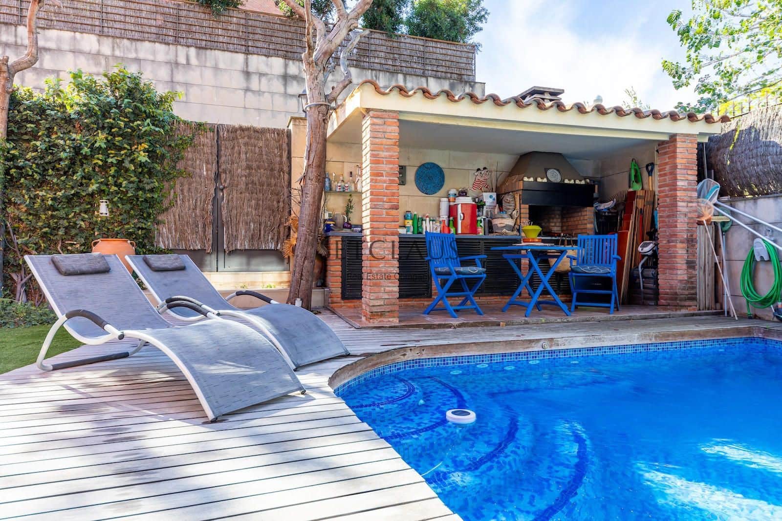 5 soverom Villa til salgs i Tiana med svømmebasseng garasje - € 850 000 (Ref: 8548706)