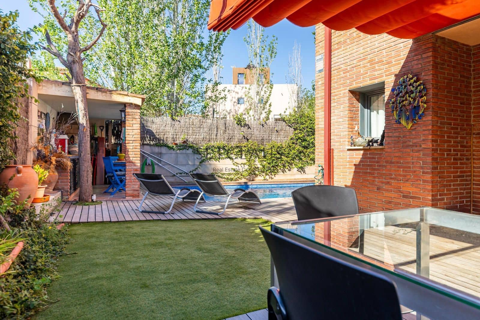 5 soverom Villa til salgs i Tiana med svømmebasseng garasje - € 850 000 (Ref: 8548706)