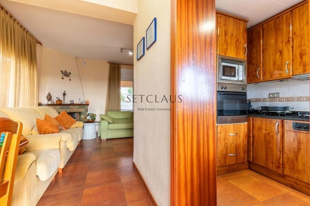 7 slaapkamer Villa te koop in Fogars de la Selva met zwembad garage - € 379.000 (Ref: 8550110)