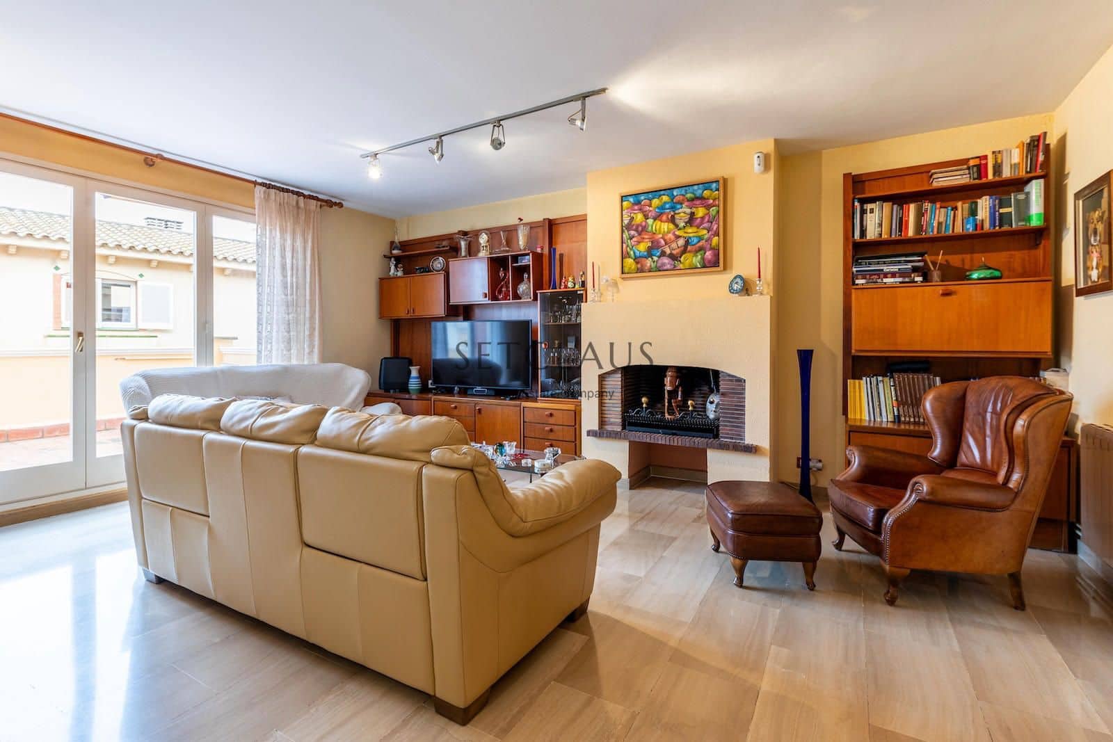 4 soveværelse Byhus til salg i Tiana med swimmingpool garage - € 690.000 (Ref: 8640346)