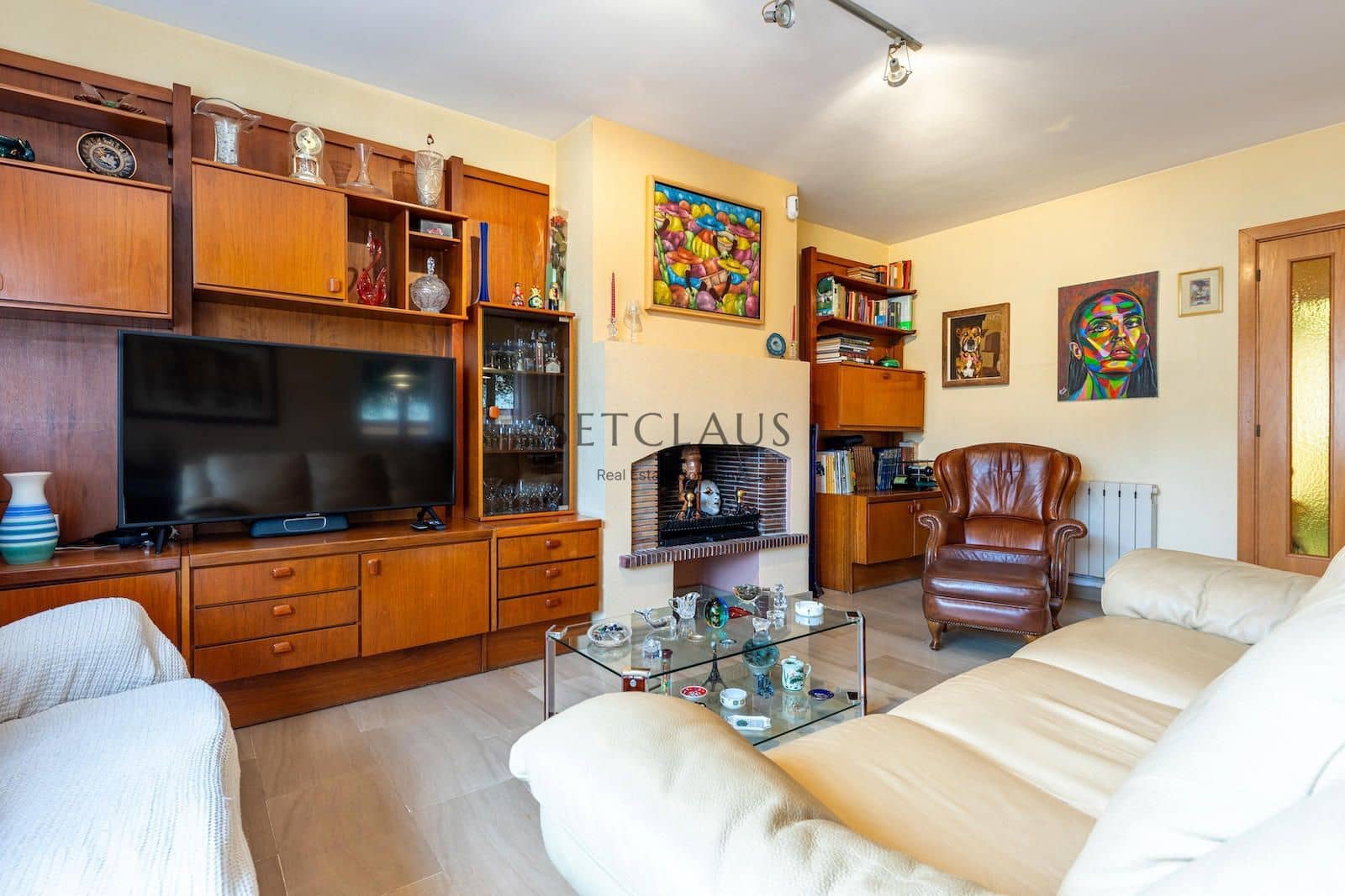 4 soveværelse Byhus til salg i Tiana med swimmingpool garage - € 690.000 (Ref: 8640346)