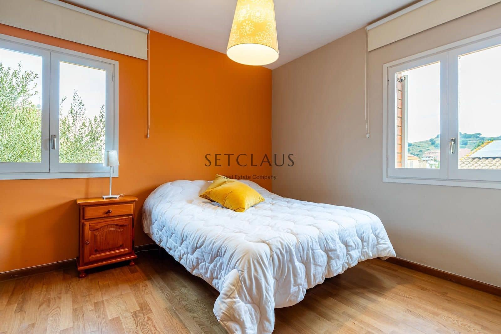 4 soveværelse Byhus til salg i Tiana med swimmingpool garage - € 690.000 (Ref: 8640346)