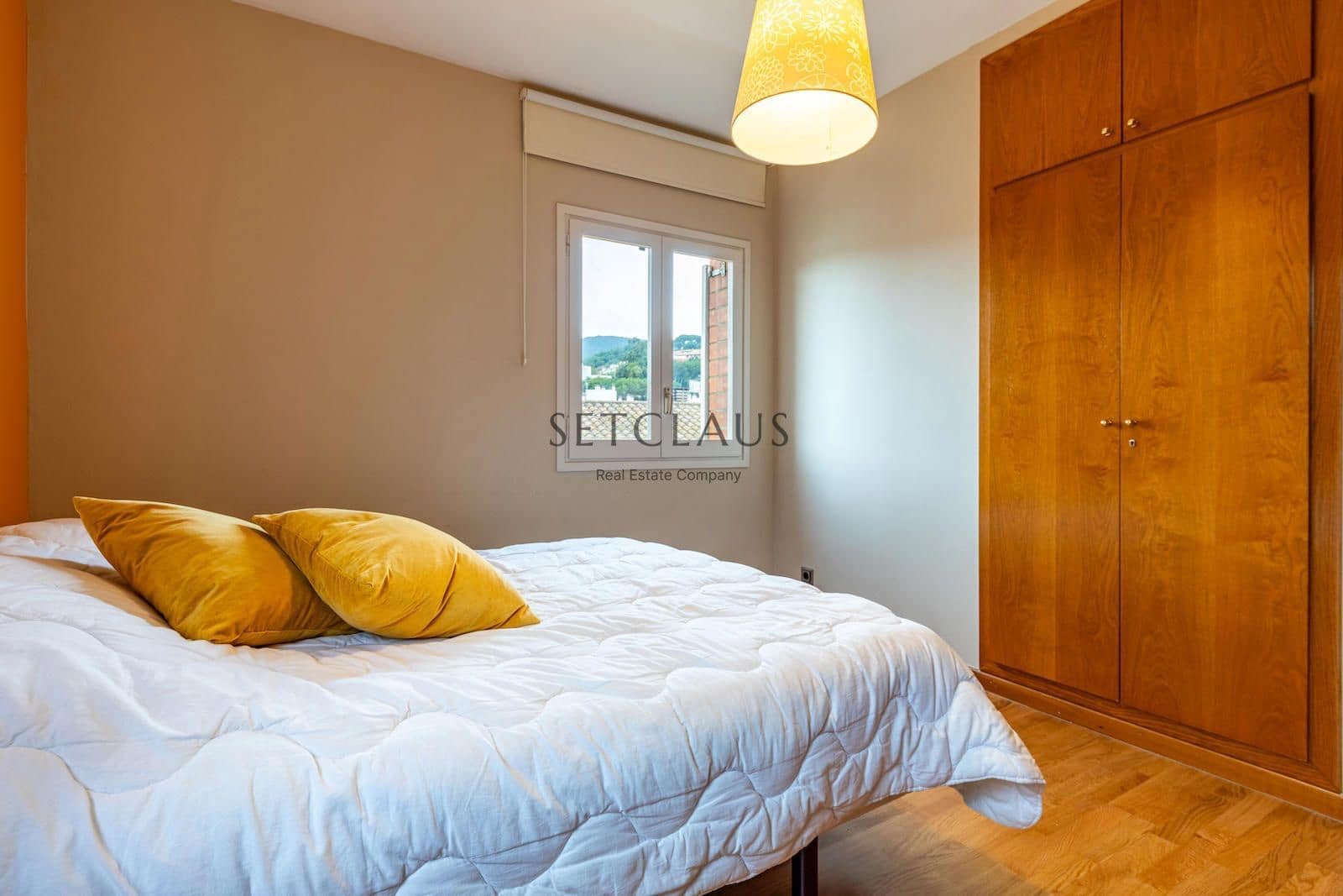 4 soveværelse Byhus til salg i Tiana med swimmingpool garage - € 690.000 (Ref: 8640346)