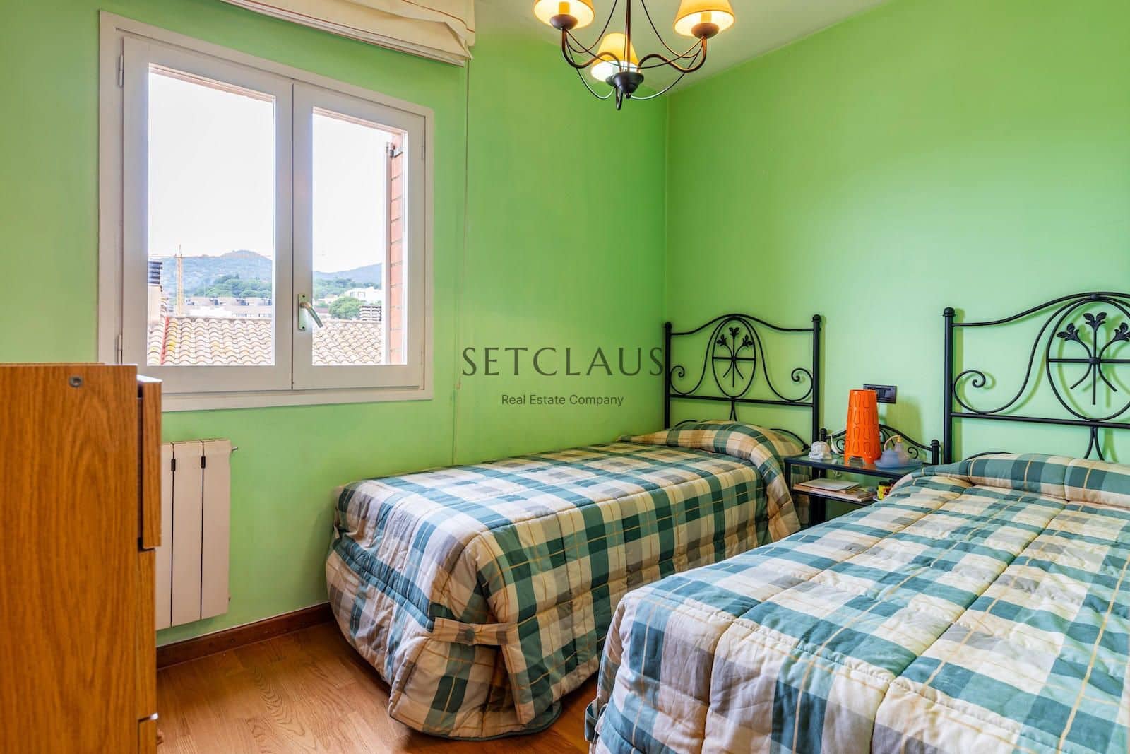 4 soveværelse Byhus til salg i Tiana med swimmingpool garage - € 690.000 (Ref: 8640346)