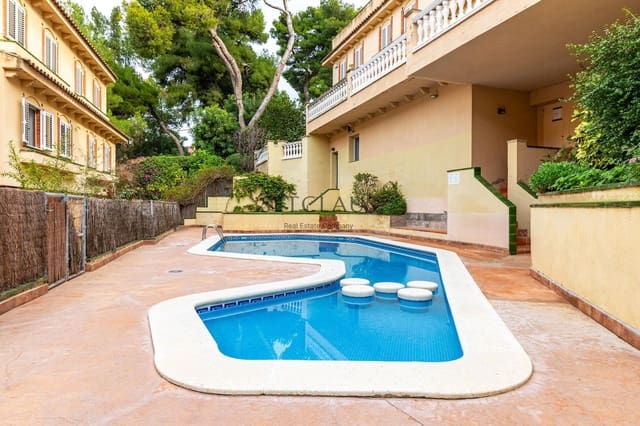 4 bedroom Townhouse for sale in Tiana with pool garage - € 690,000 (Ref: 8640346)