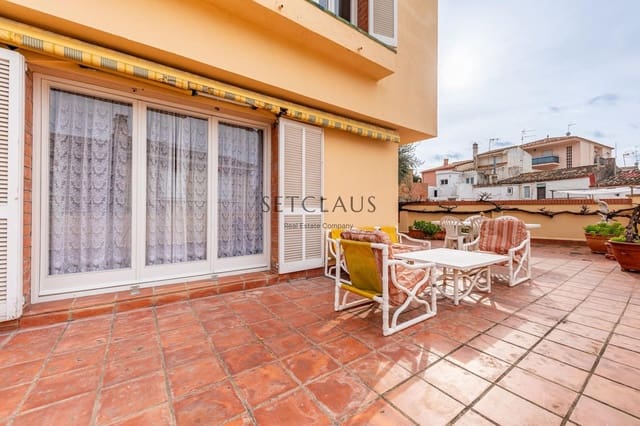 4 bedroom Townhouse for sale in Tiana with pool garage - € 690,000 (Ref: 8640346)
