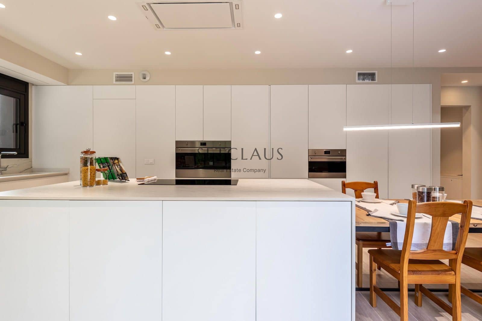 4 soveværelse Villa til salg i Tiana med swimmingpool - € 1.900.000 (Ref: 8649022)