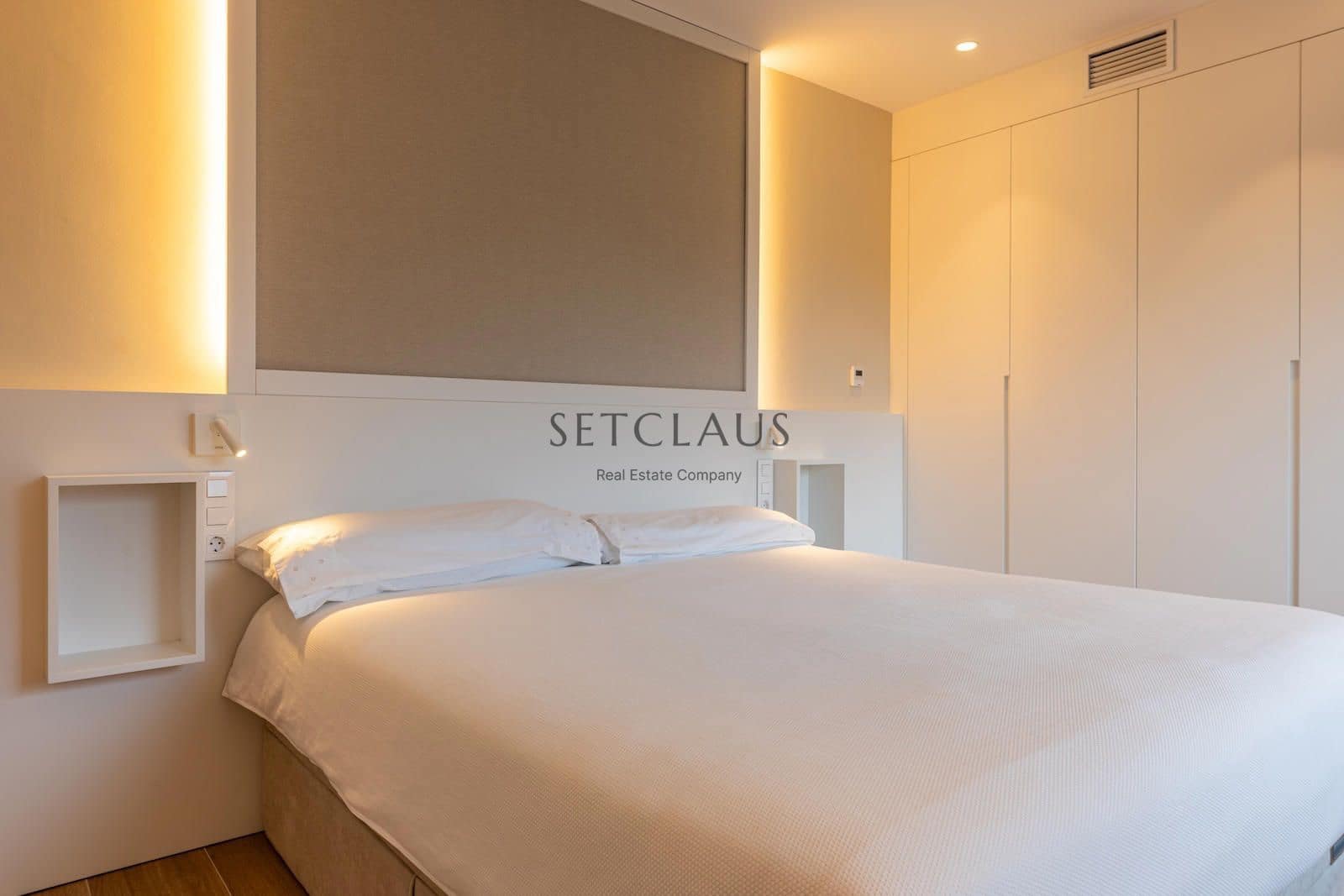 4 soveværelse Villa til salg i Tiana med swimmingpool - € 1.900.000 (Ref: 8649022)