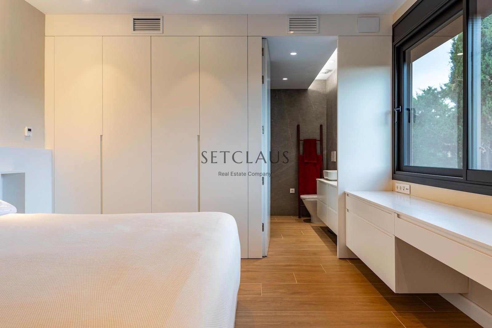 4 soveværelse Villa til salg i Tiana med swimmingpool - € 1.900.000 (Ref: 8649022)