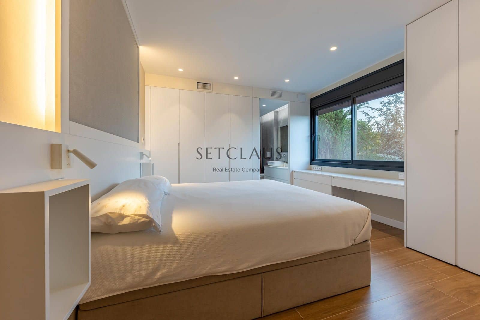 4 soveværelse Villa til salg i Tiana med swimmingpool - € 1.900.000 (Ref: 8649022)