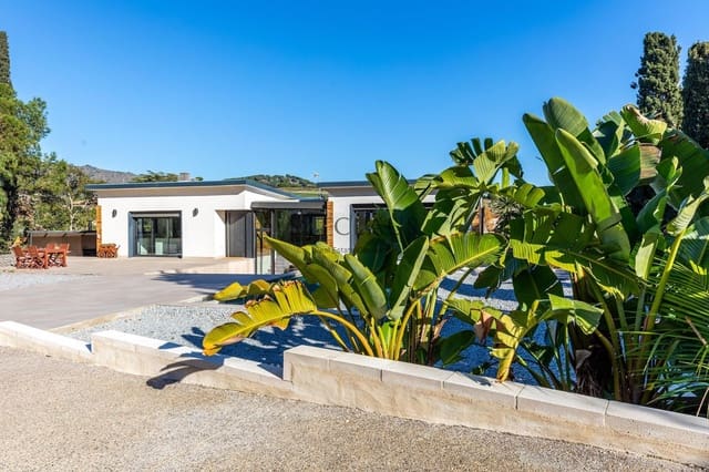 4 soveværelse Villa til salg i Tiana med swimmingpool - € 1.900.000 (Ref: 8649022)