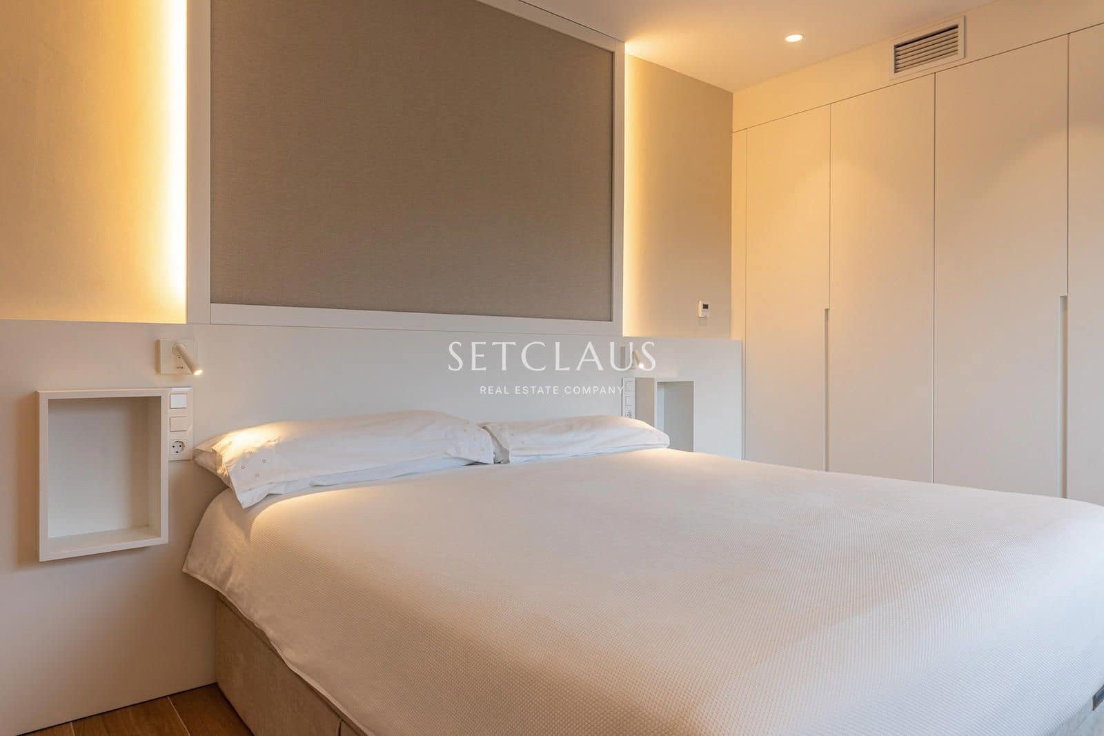 4 slaapkamer Villa te koop in Tiana met zwembad - € 1.900.000 (Ref: 8649022)