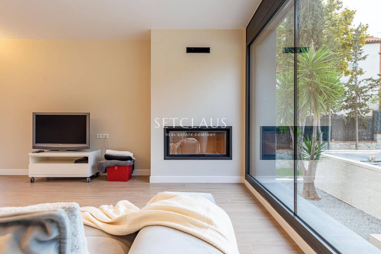 4 slaapkamer Villa te koop in Tiana met zwembad - € 1.900.000 (Ref: 8649022)