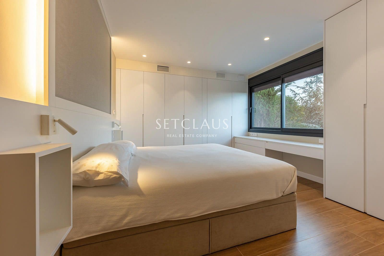 4 slaapkamer Villa te koop in Tiana met zwembad - € 1.900.000 (Ref: 8649022)