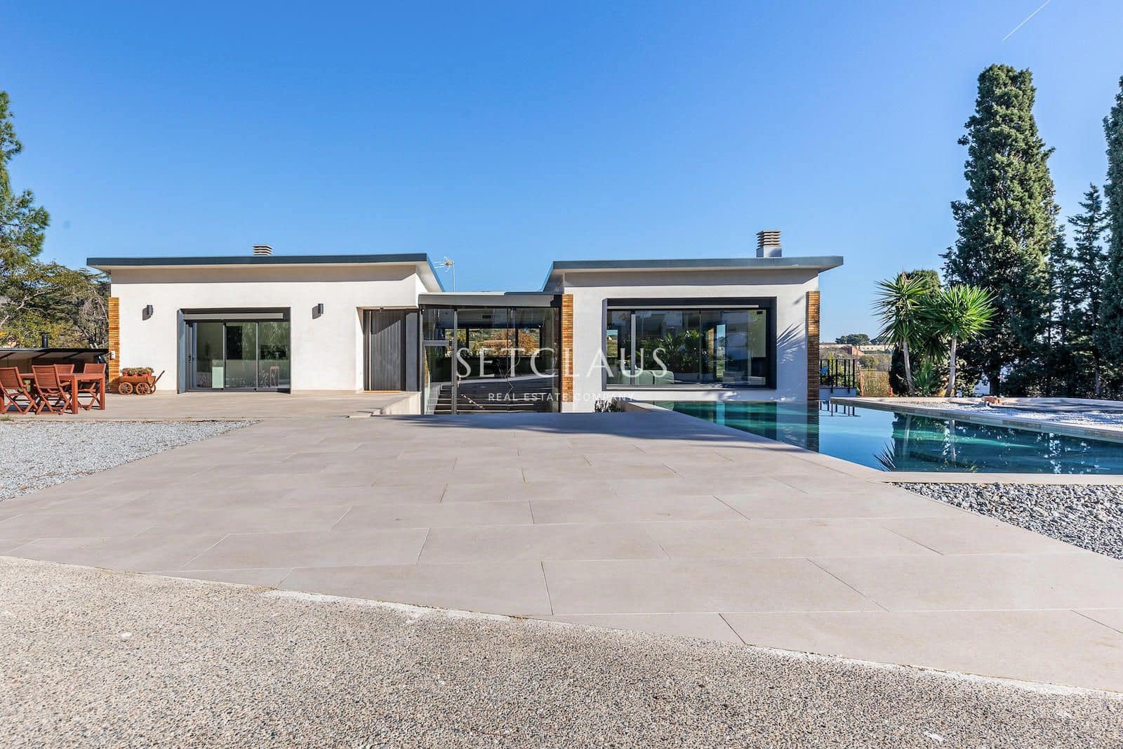 4 slaapkamer Villa te koop in Tiana met zwembad - € 1.900.000 (Ref: 8649022)