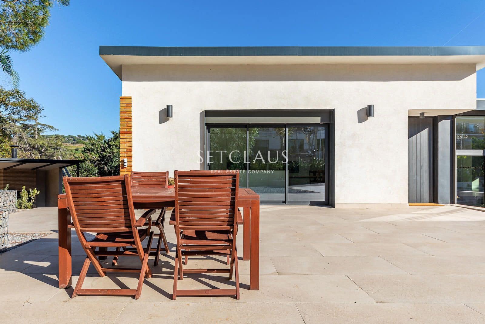 4 slaapkamer Villa te koop in Tiana met zwembad - € 1.900.000 (Ref: 8649022)