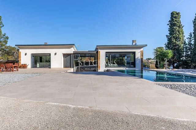 4 bedroom Villa for sale in Tiana with pool - € 1,900,000 (Ref: 8649022)