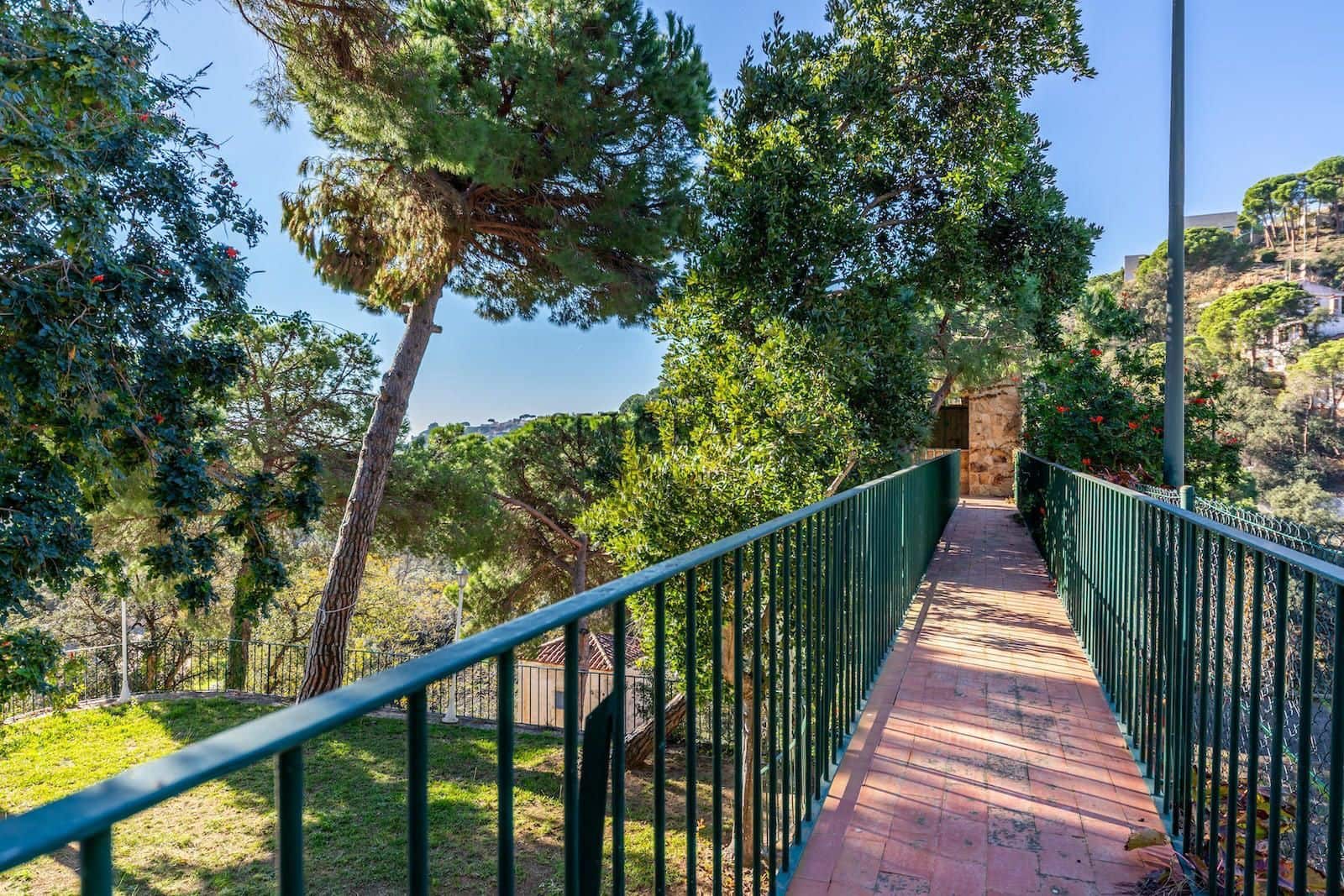 5 quarto Moradia para venda em Lloret de Mar com piscina garagem - 1 350 000 € (Ref: 8677125)