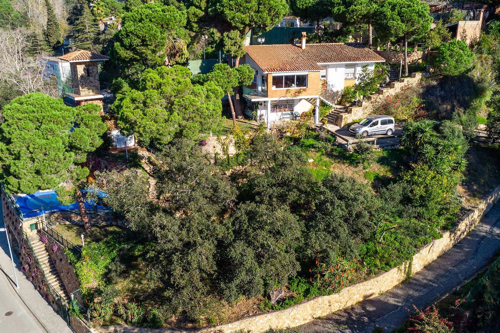 5 quarto Moradia para venda em Lloret de Mar com piscina garagem - 1 350 000 € (Ref: 8677125)