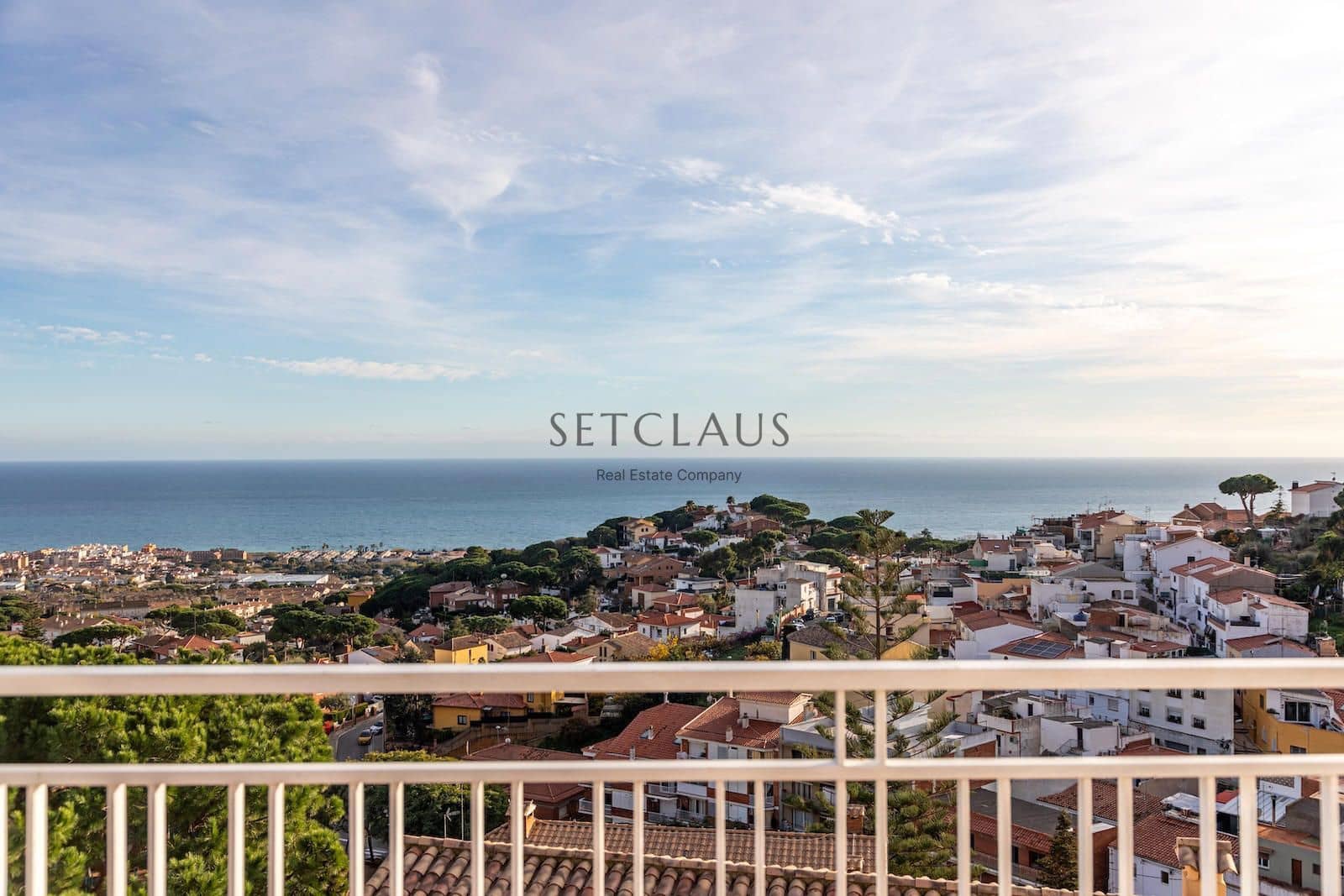 5 soveværelse Villa til salg i Premia de Dalt med swimmingpool garage - € 870.000 (Ref: 8700515)