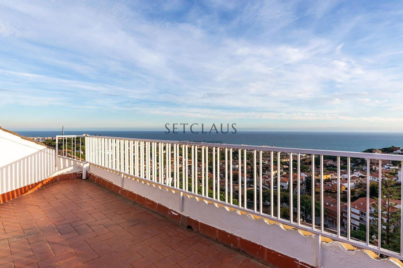 5 soveværelse Villa til salg i Premia de Dalt med swimmingpool garage - € 870.000 (Ref: 8700515)