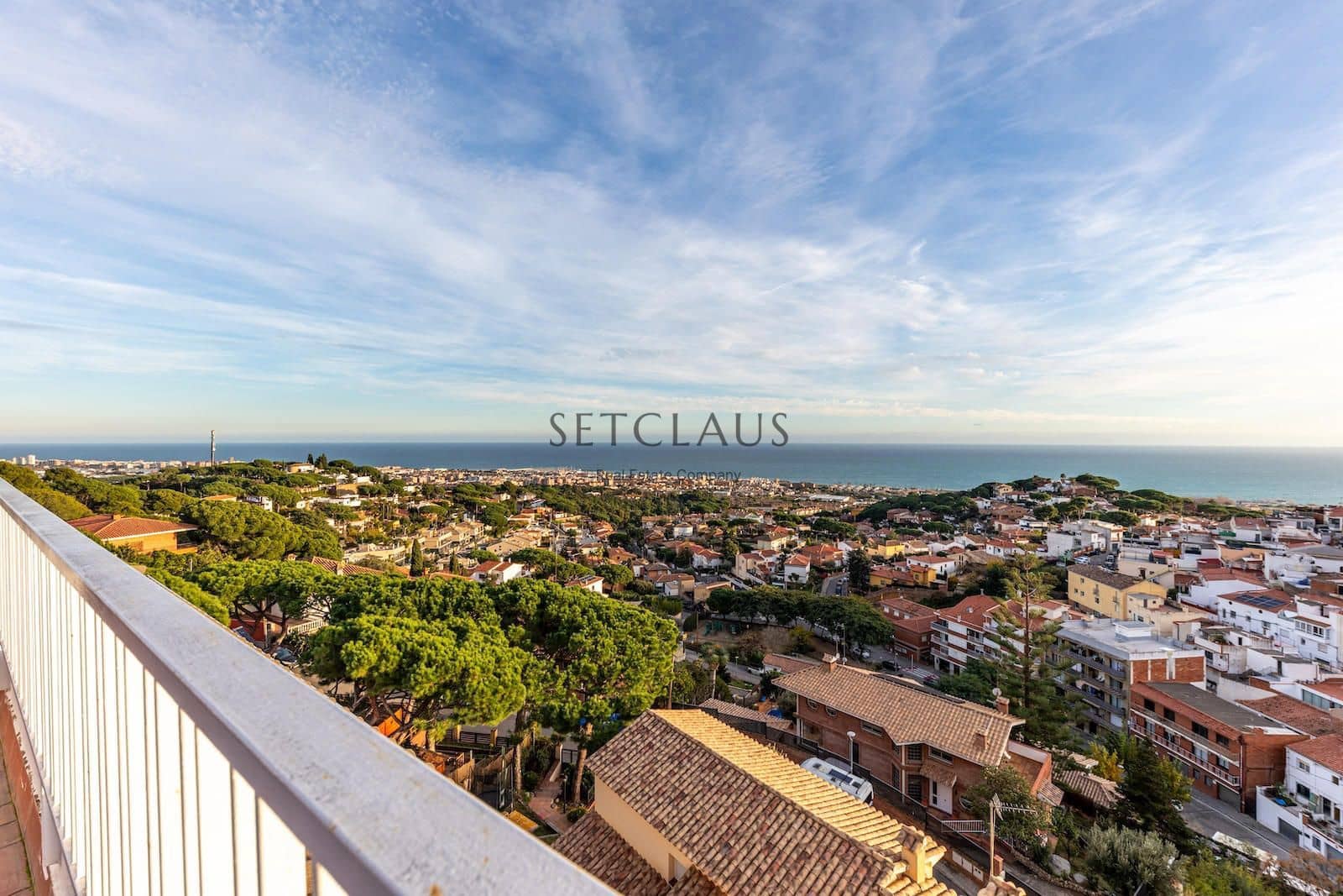 5 soveværelse Villa til salg i Premia de Dalt med swimmingpool garage - € 870.000 (Ref: 8700515)