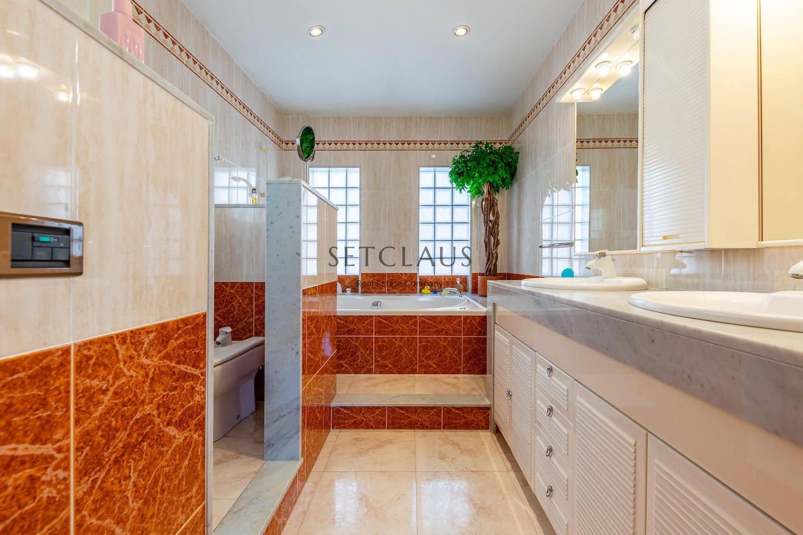 5 soveværelse Villa til salg i Premia de Mar med swimmingpool garage - € 820.000 (Ref: 8734879)