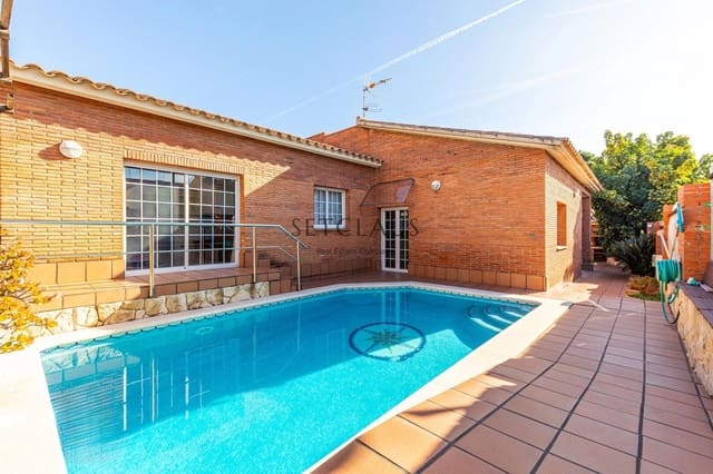 5 soveværelse Villa til salg i Premià de Mar med swimmingpool garage - € 820.000 (Ref: 8734879)