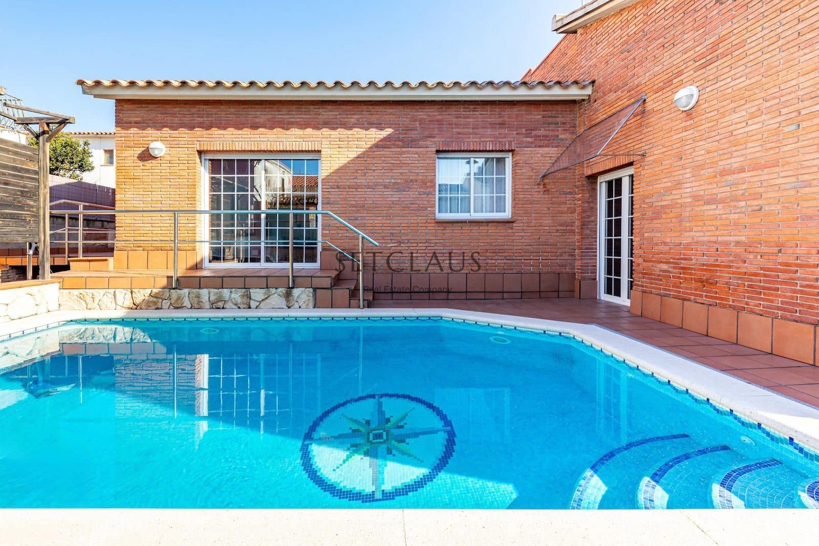 5 soveværelse Villa til salg i Premia de Mar med swimmingpool garage - € 820.000 (Ref: 8734879)