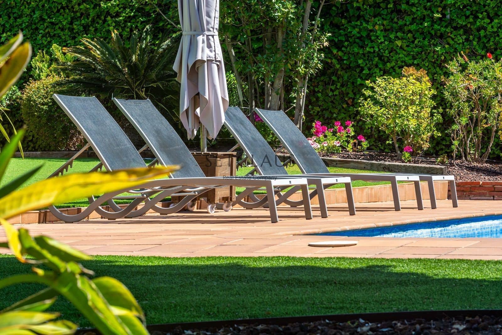 7 sypialnia Willa na sprzedaż w Teia z basenem garażem - 2 450 000 € (Ref: 8743929)