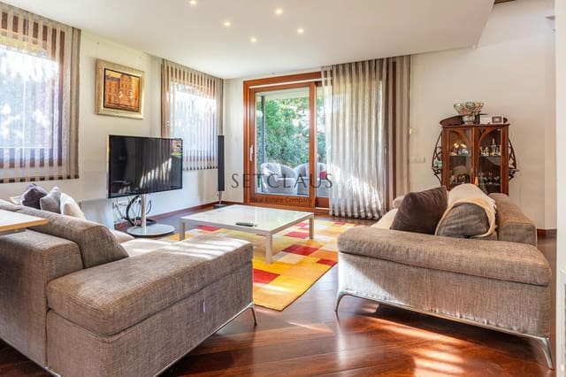 5 soveværelse Villa til salg i Cabrera de Mar med garage - € 1.280.000 (Ref: 8774852)