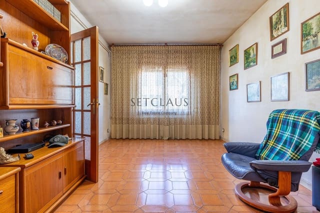 4 soverom Villa til salgs i Vilassar de Mar med garasje - € 570 000 (Ref: 8785662)