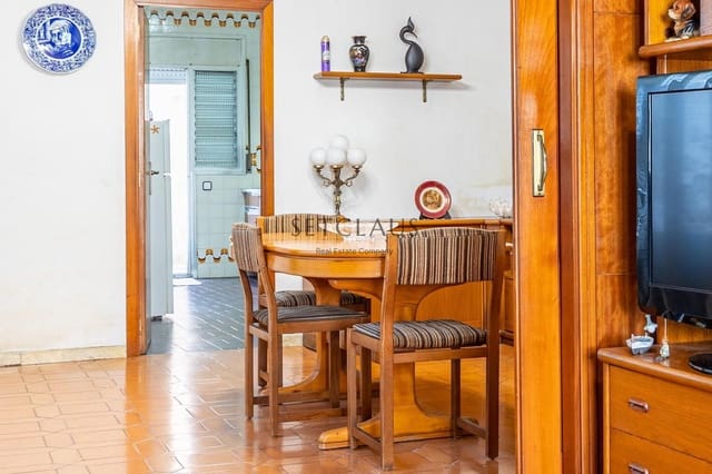 4 soverom Villa til salgs i Vilassar de Mar med garasje - € 570 000 (Ref: 8785662)