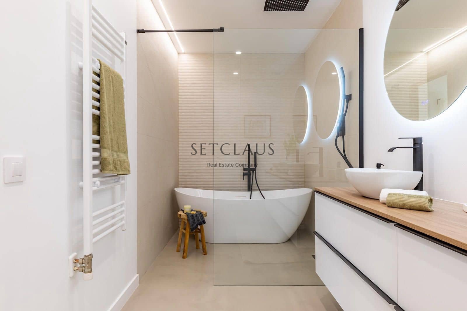 4 soveværelse Villa til salg i Alella med swimmingpool garage - € 1.090.000 (Ref: 8803856)