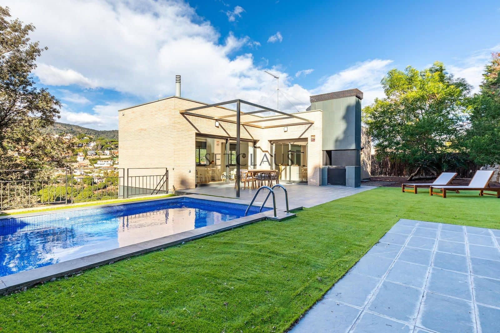 4 soveværelse Villa til salg i Alella med swimmingpool garage - € 1.090.000 (Ref: 8803856)