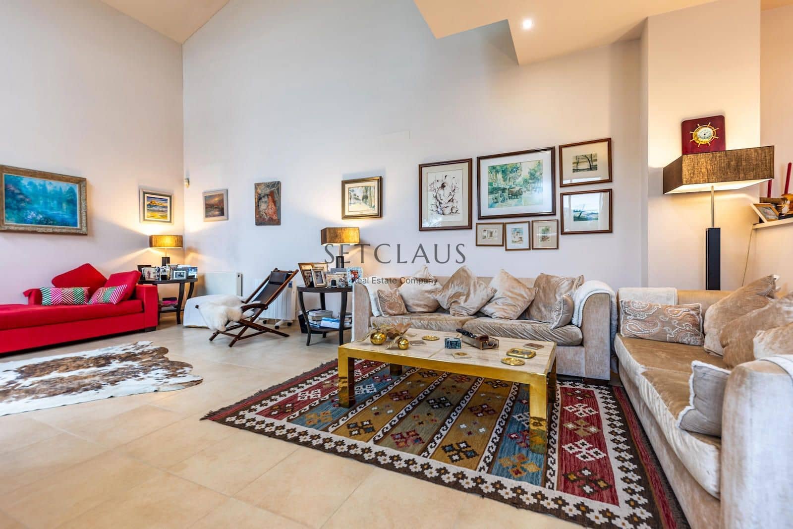 7 soverom Villa til salgs i Vallromanes med svømmebasseng garasje - € 1 900 000 (Ref: 8815055)