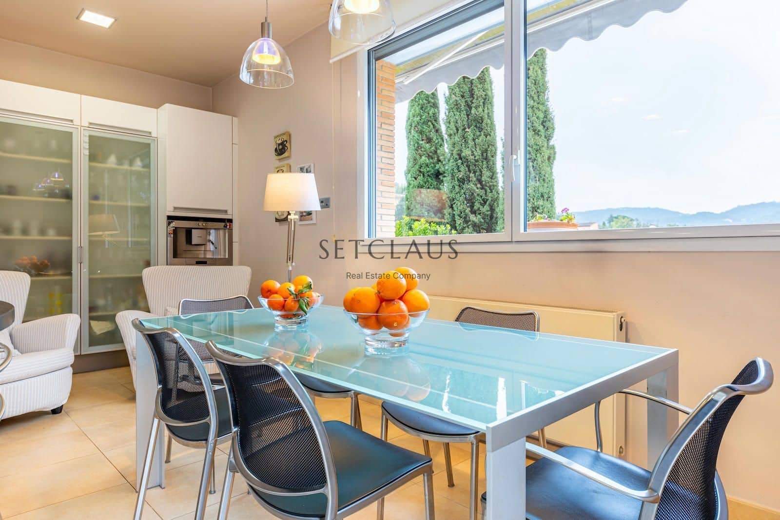 7 soverom Villa til salgs i Vallromanes med svømmebasseng garasje - € 1 900 000 (Ref: 8815055)