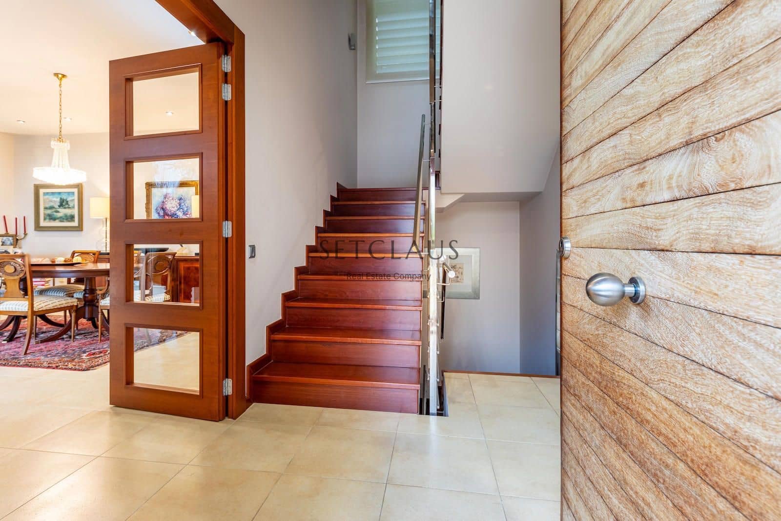 7 soverom Villa til salgs i Vallromanes med svømmebasseng garasje - € 1 900 000 (Ref: 8815055)