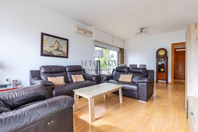 4 soverom Villa til salgs i El Masnou med garasje - € 860 000 (Ref: 8835974)