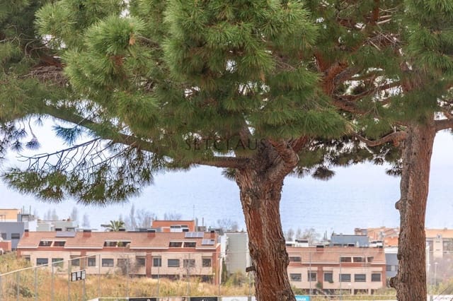 4 soverom Villa til salgs i El Masnou med garasje - € 860 000 (Ref: 8835974)