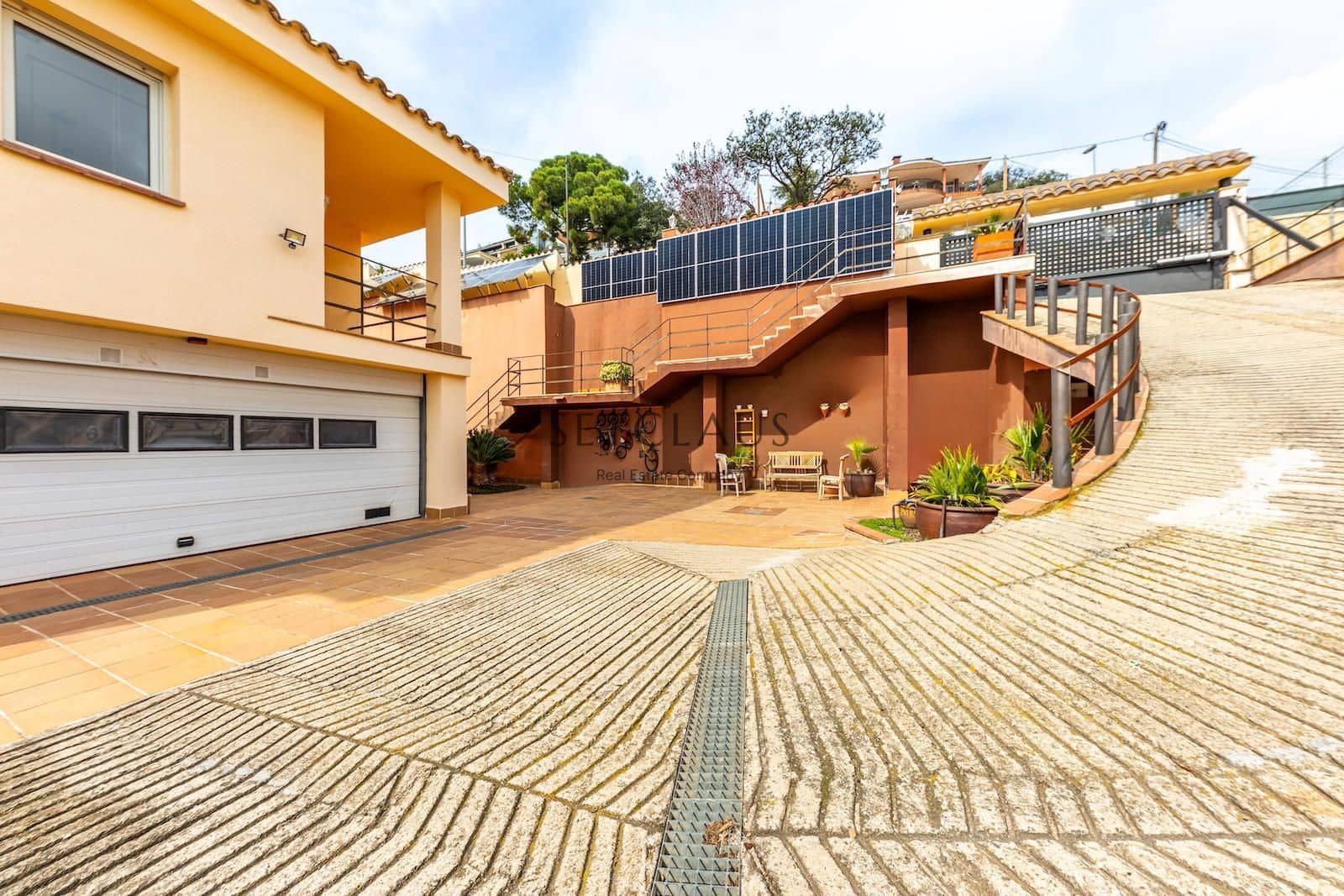 8 soveværelse Villa til salg i Badalona med swimmingpool garage - € 1.850.000 (Ref: 8868644)
