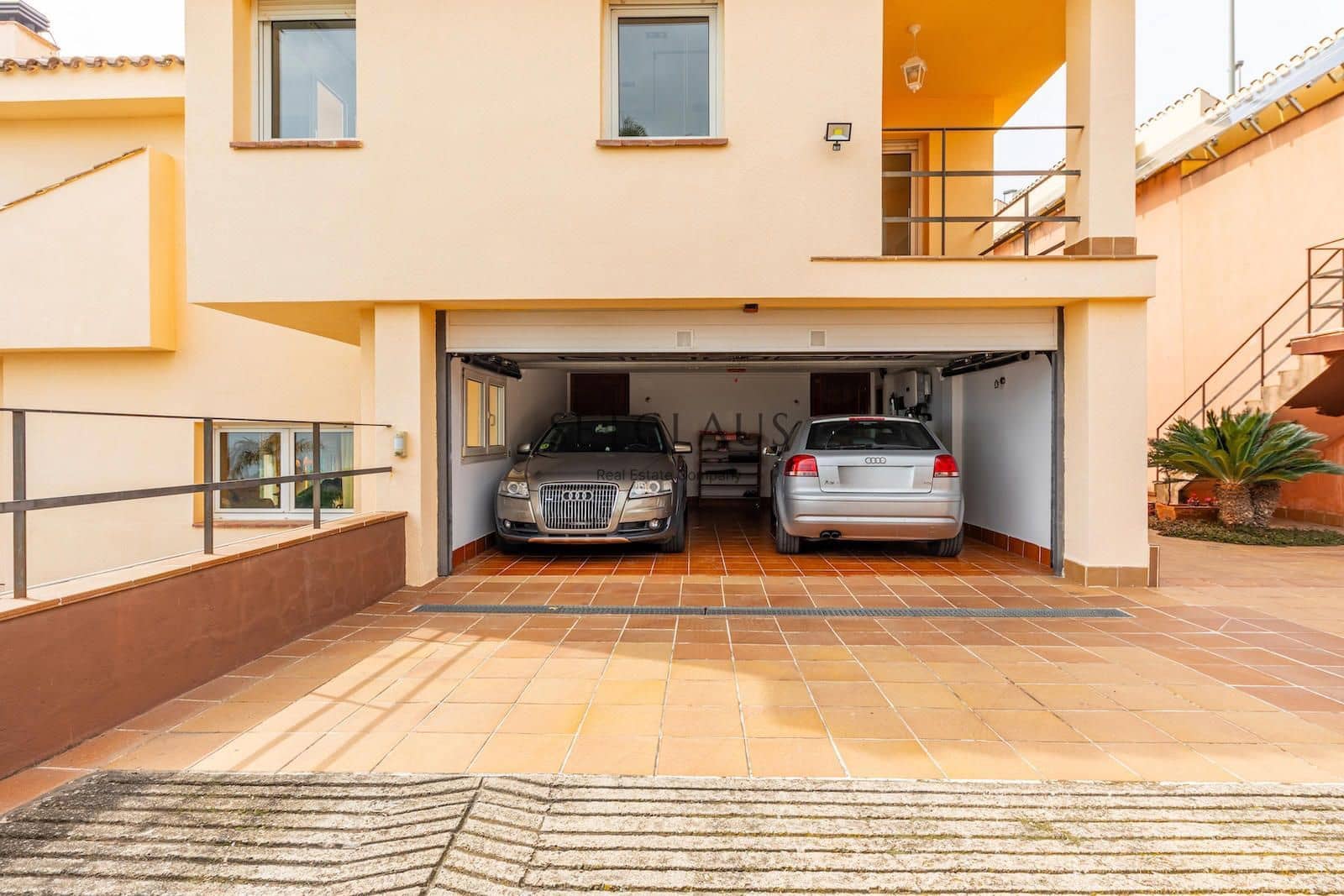 8 soveværelse Villa til salg i Badalona med swimmingpool garage - € 1.850.000 (Ref: 8868644)