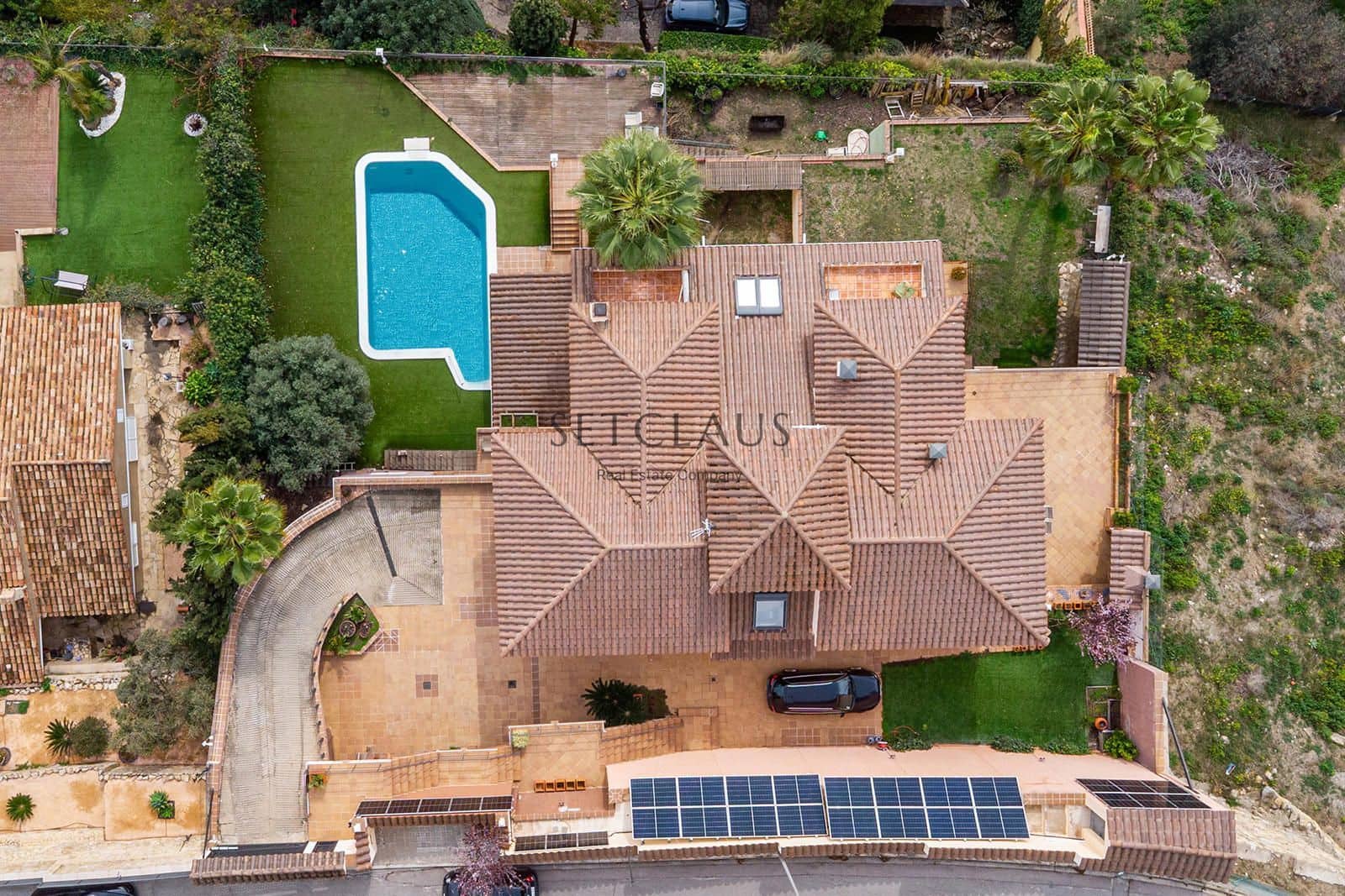 8 soveværelse Villa til salg i Badalona med swimmingpool garage - € 1.850.000 (Ref: 8868644)